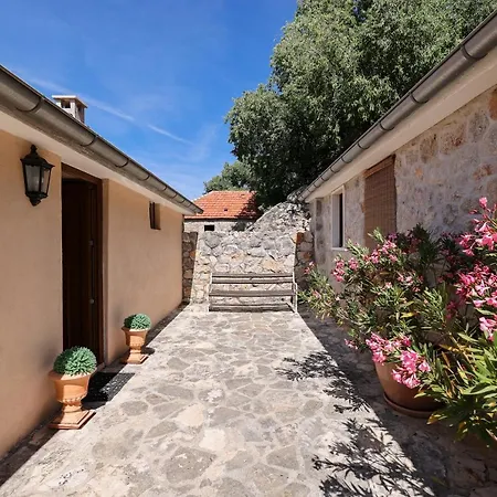 Mileti Holiday home *